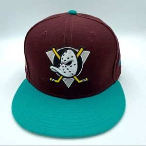 Anaheim Ducks NHL Fitted